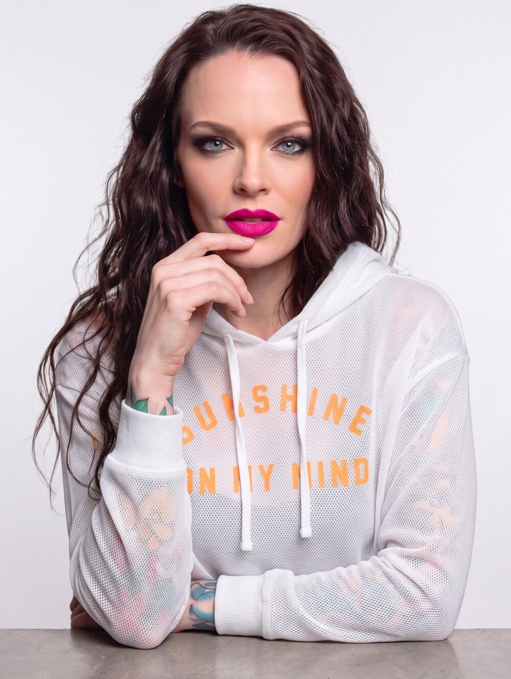 Victorias Secret White Mesh Cropped Hoodie Sunshine On My Mind Orange Text M NWT